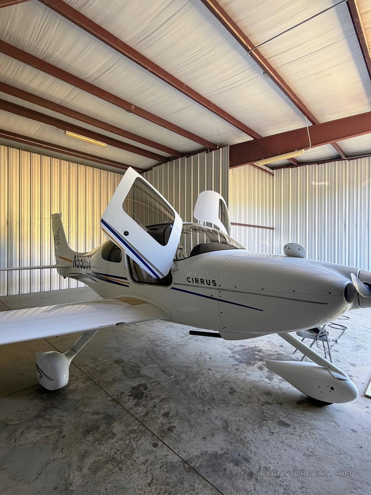 2005 CIRRUS SR20 G2 photo 2