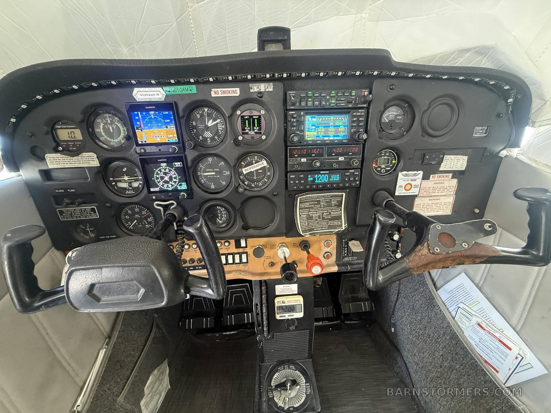 1977 CESSNA 172N photo 4