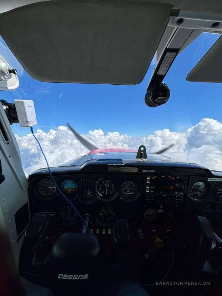 68 CESSNA 150J photo 3