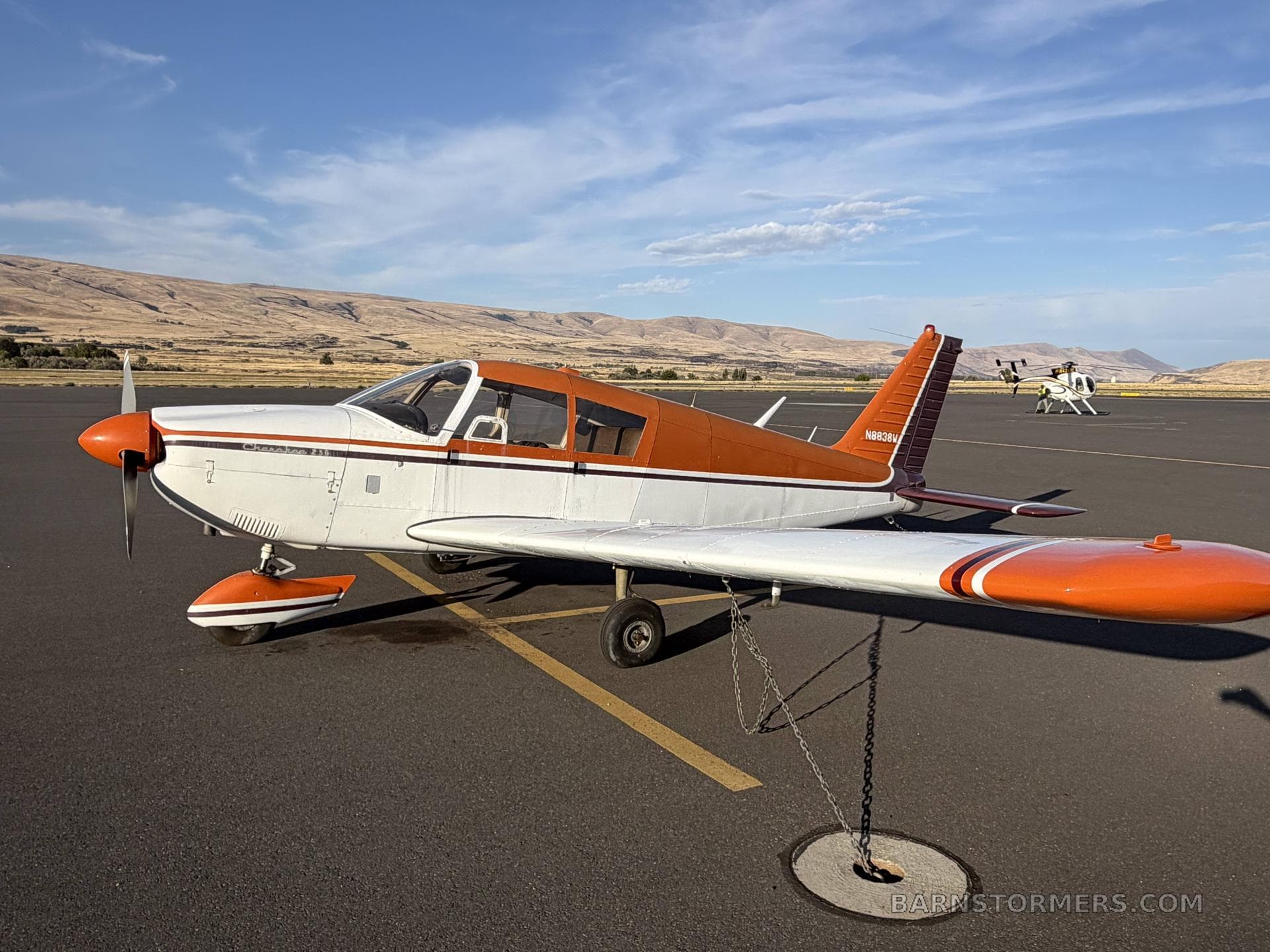 PIPER CHEROKEE 235 photo 3