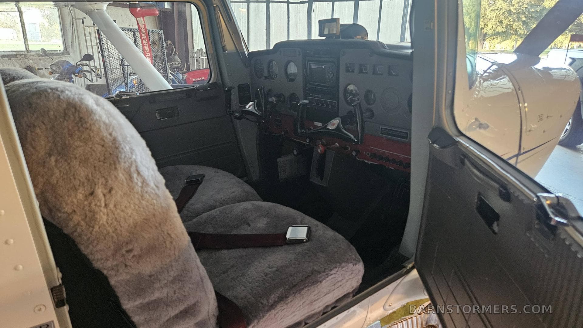 CESSNA 150H COMMUTER PRISTINE photo 5