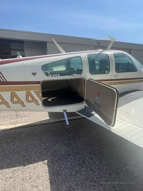 1976 V35B N444DG photo 5
