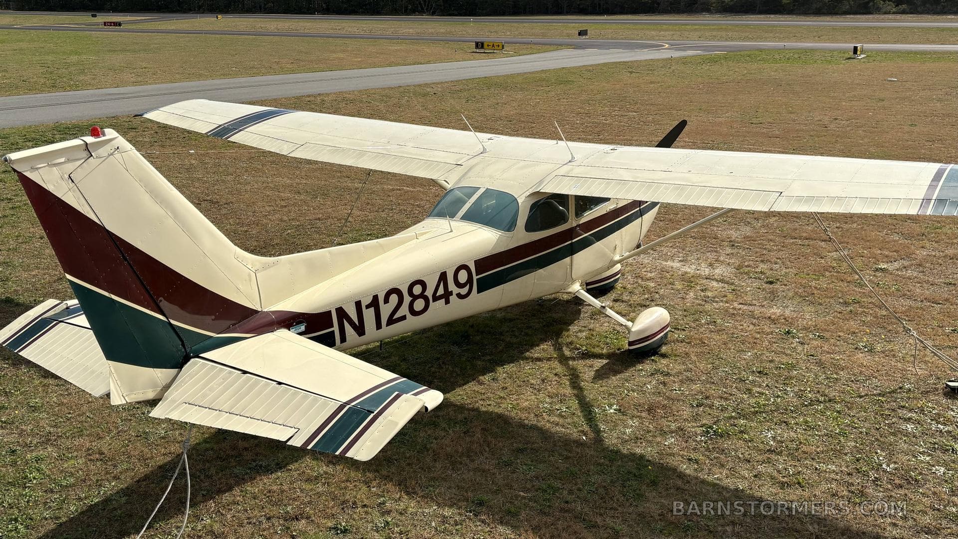 1973 CESSNA 172M SKYHAWK photo 3