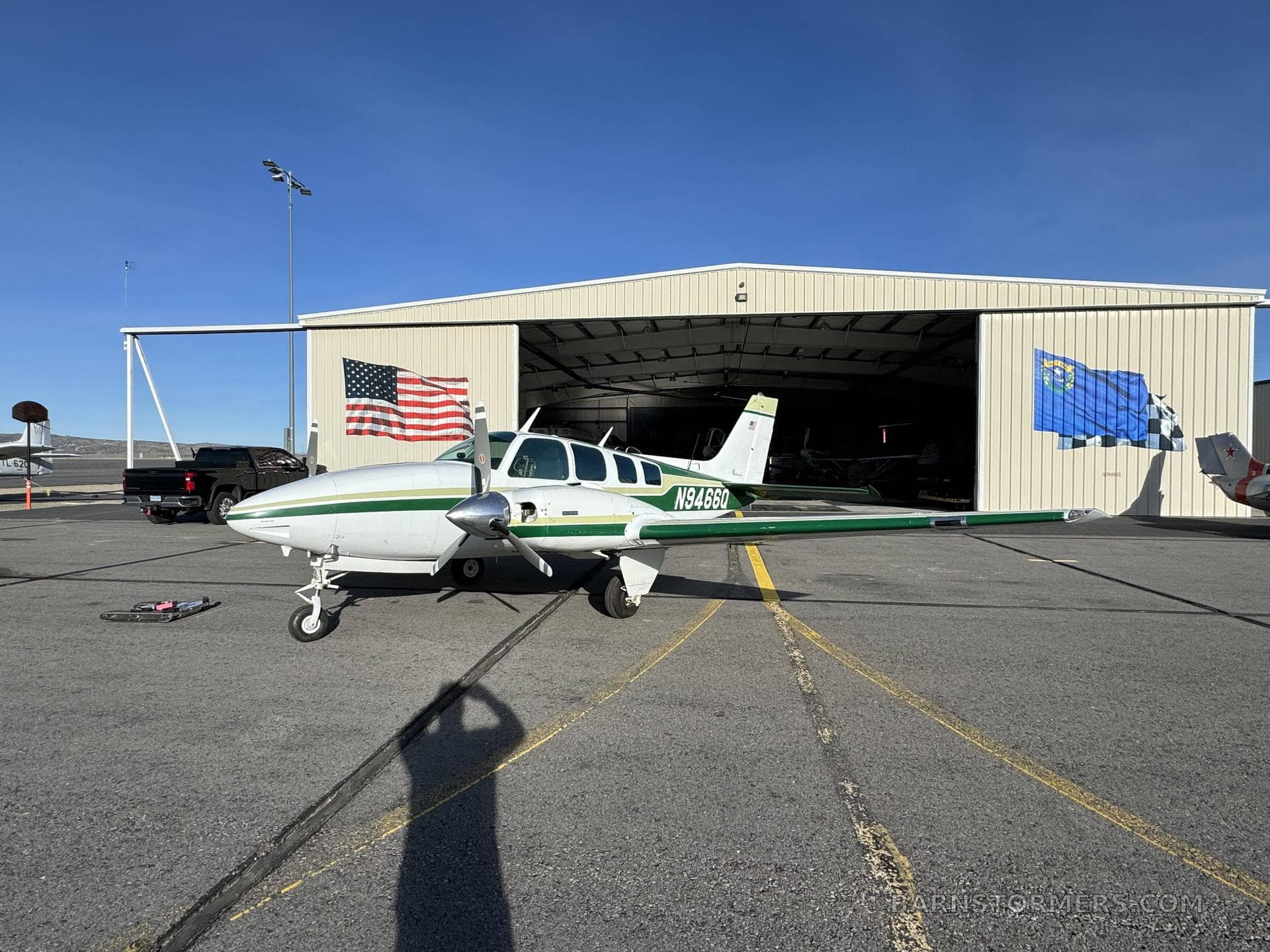 BEECHCRAFT BARON B58 1972 photo 3