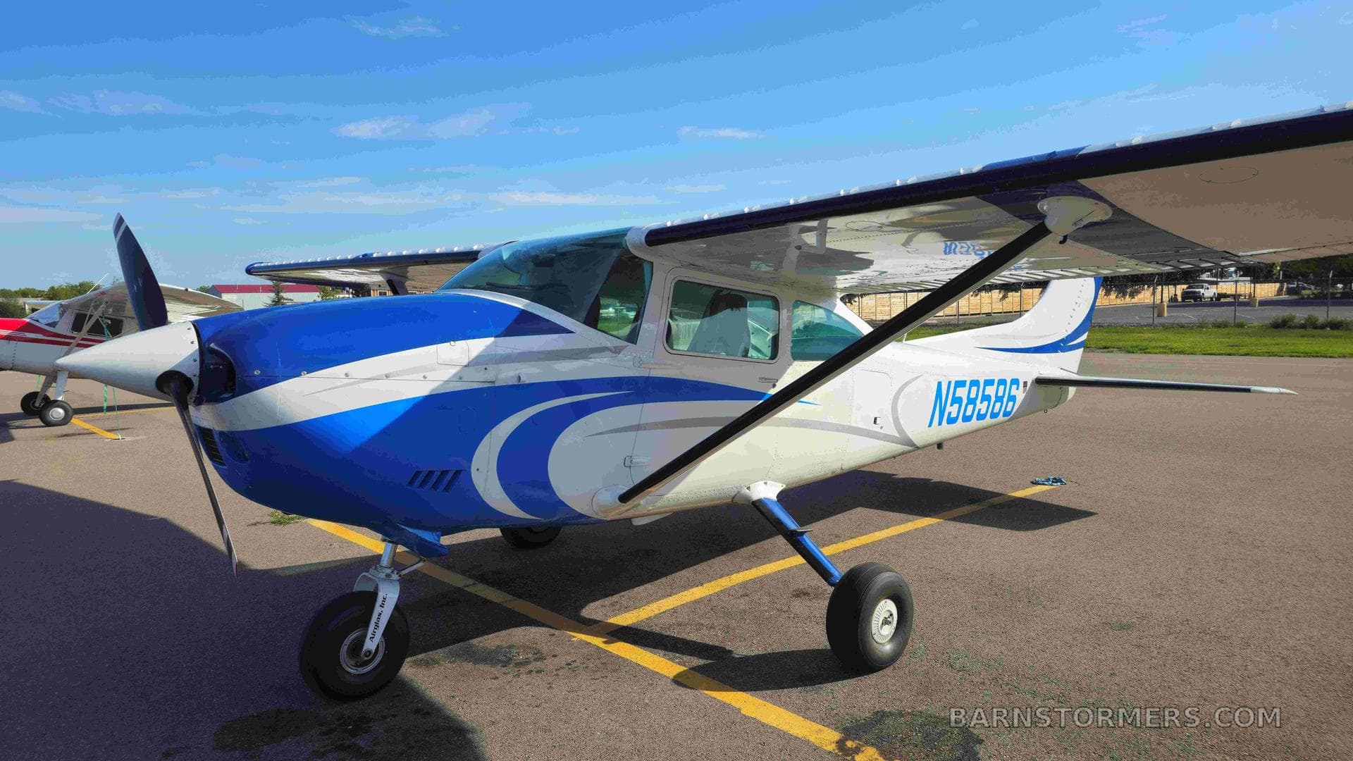 CESSNA 182P