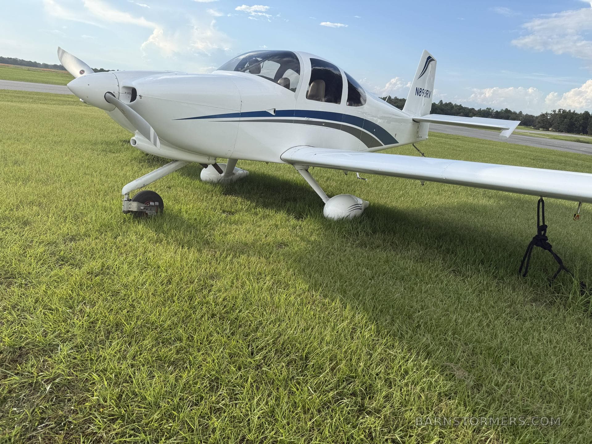 2012 RV-10 IFR DYNON/GTN photo 1