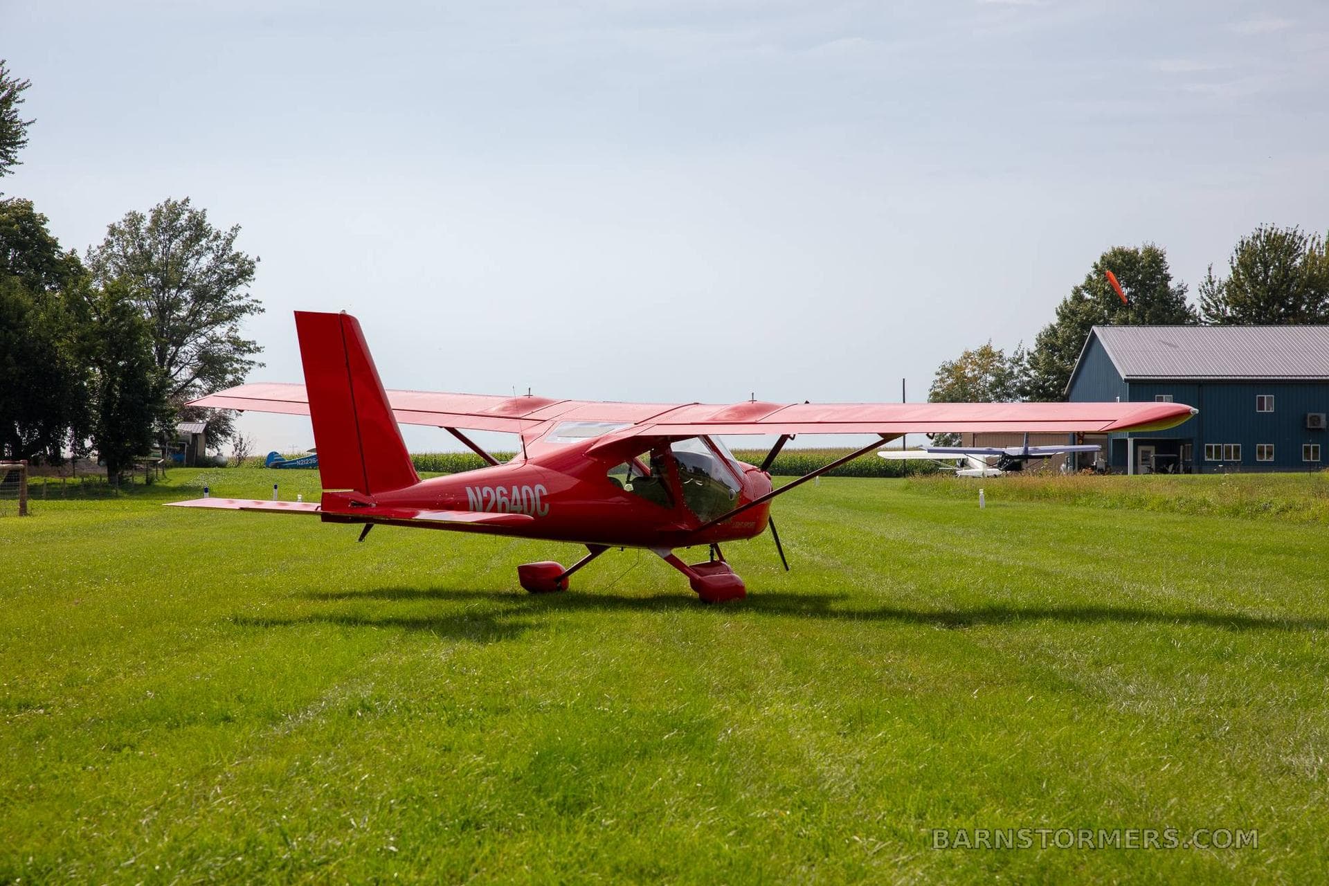 AEROPRAKT A32 photo 4