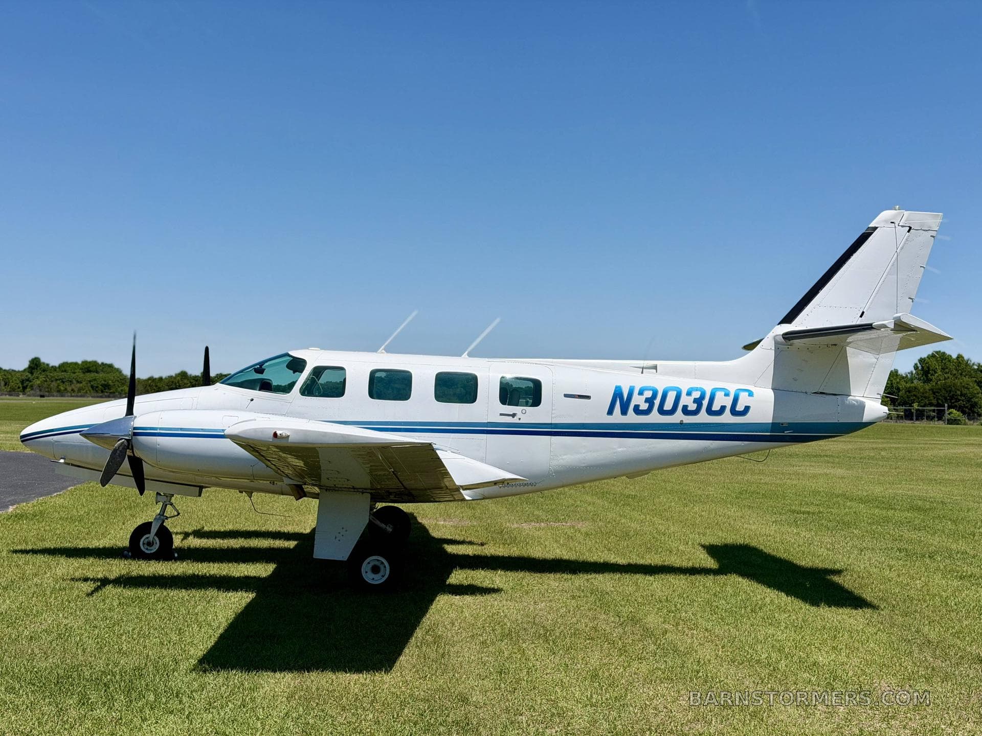 1982 CESSNA T303 CRUSADER photo 2