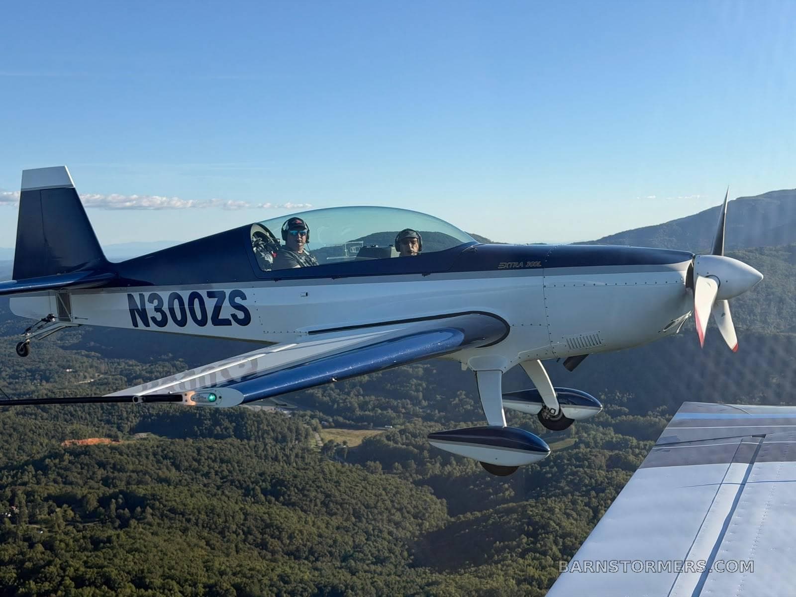 2002 EXTRA 300L