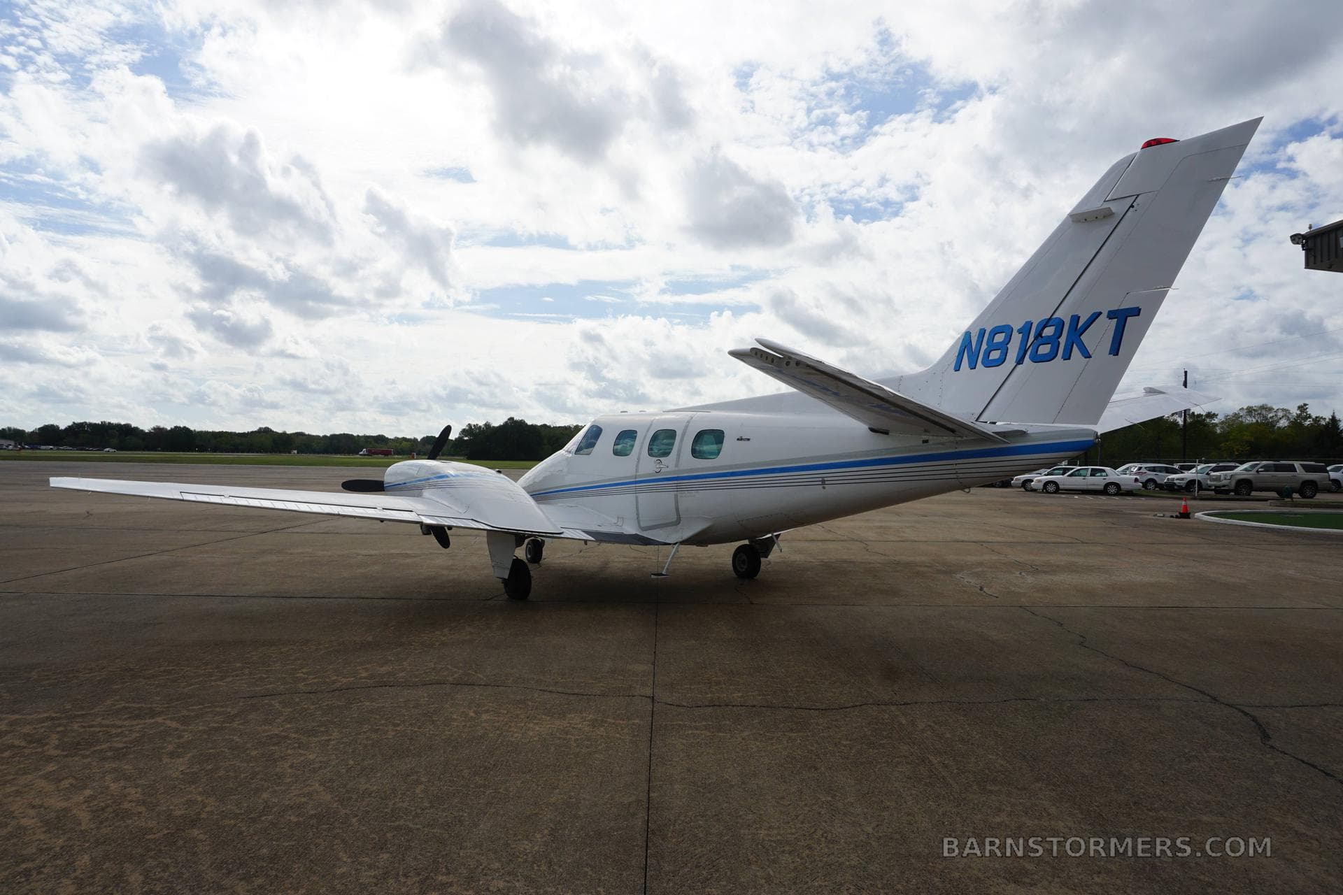 BEECH B60 DUKE photo 3