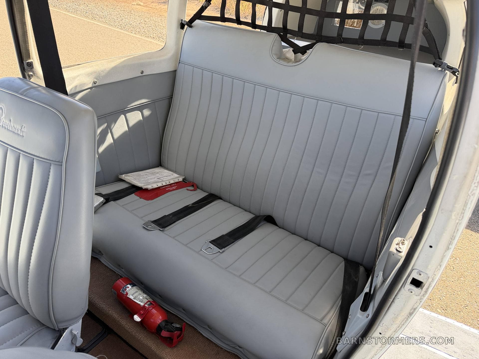 1974 BEECHCRAFT SUNDOWNER C23 photo 4
