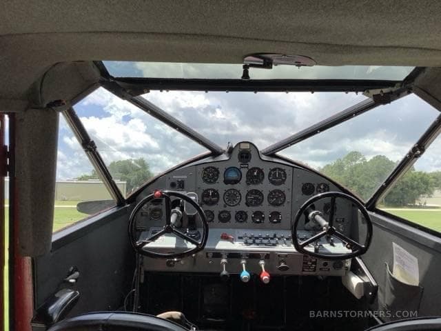 STINSON V-77 RELIANT photo 4