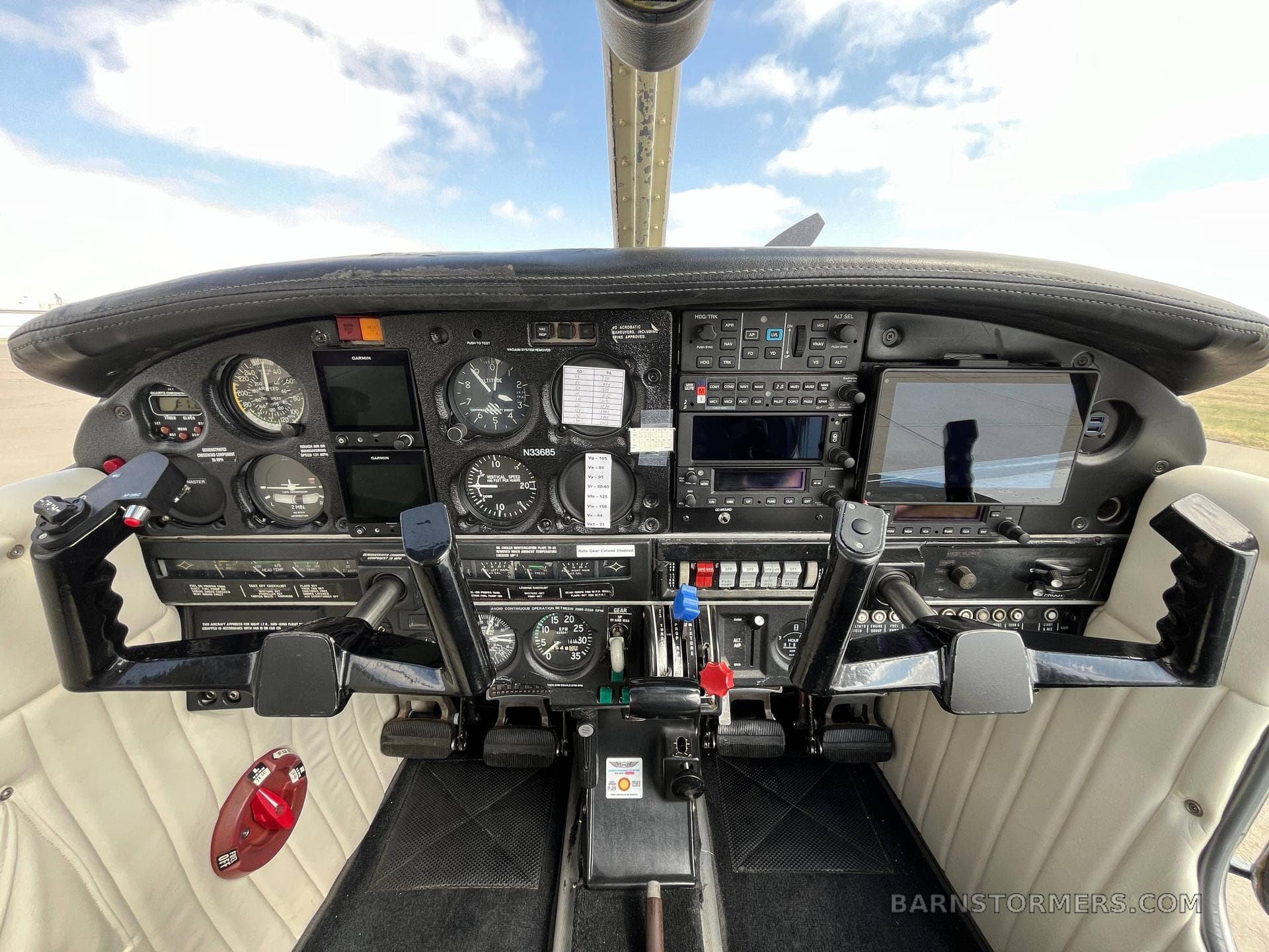 PIPER ARROW II 1975 605 SOH photo 4