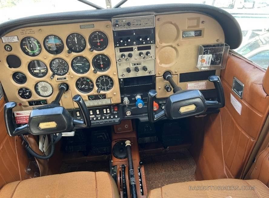 FOR SALE: CESSNA A185F photo 3