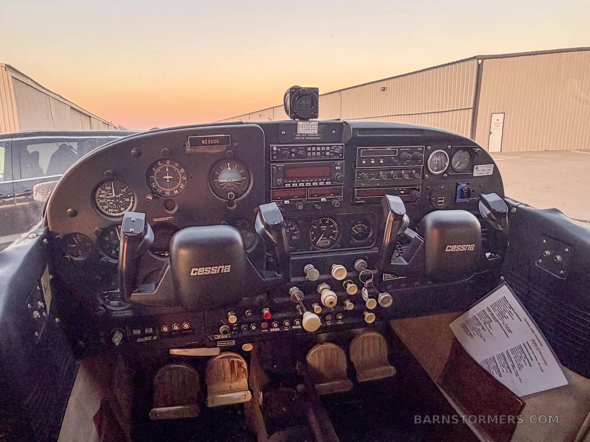 CESSNA 182B SKYLANE | N2320G photo 2