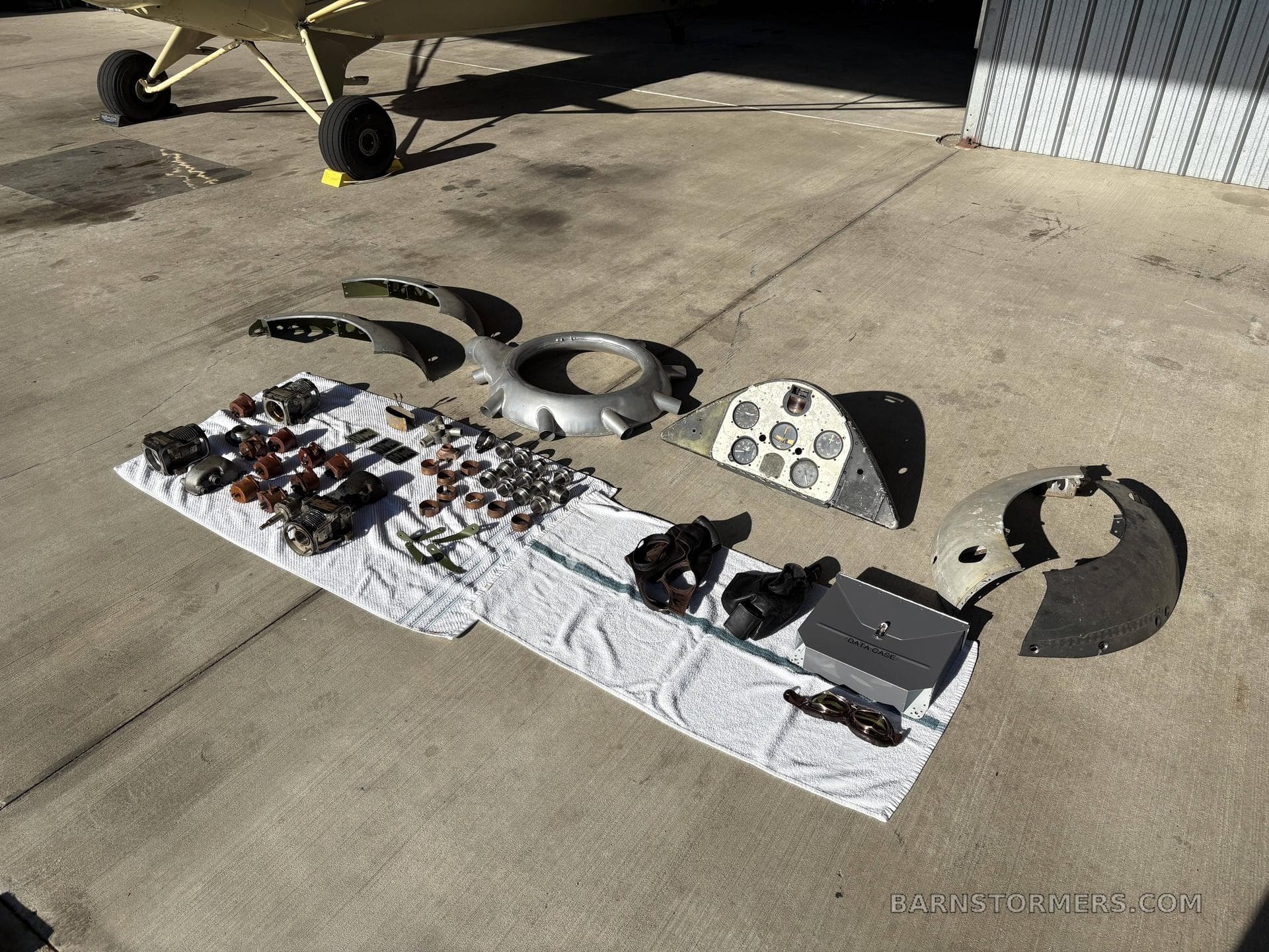 STEARMAN LYCOMING PARTS photo 1